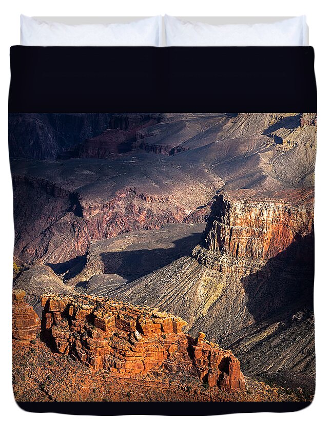 Arizona Duvet Cover featuring the photograph Battleship Rock by Ed Gleichman