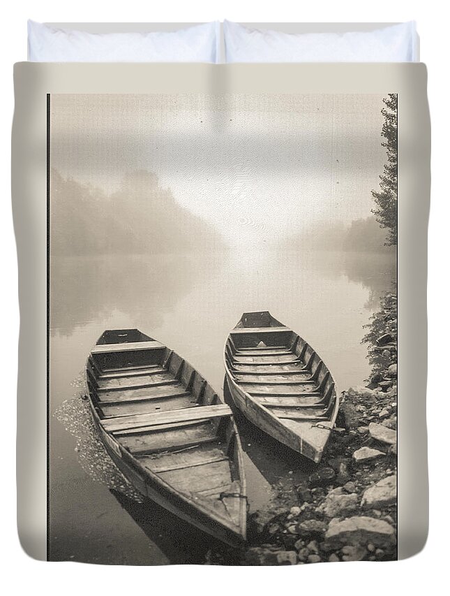 France Duvet Cover featuring the photograph Beynac Boats by Matthew Pace