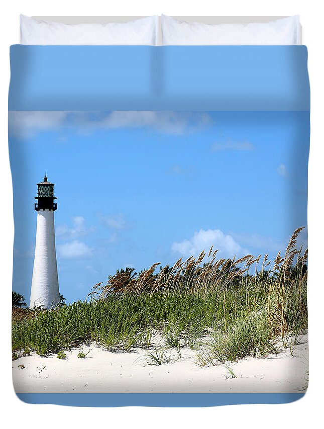 Bill Baggs Lighthouse Duvet Cover featuring the photograph Bill Baggs Lighthouse by Carol Groenen