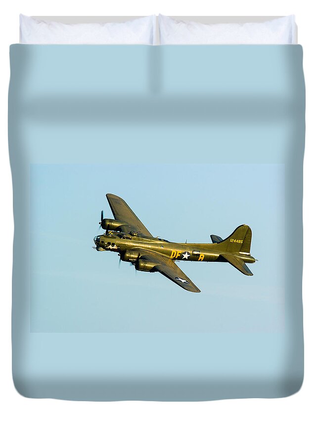 Air Duvet Cover featuring the photograph Boeing B17 Sally B by Mark Llewellyn