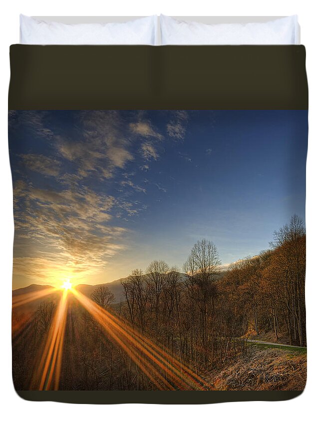 Sunrise Duvet Cover featuring the photograph Brilliant Rays by Scott Wood