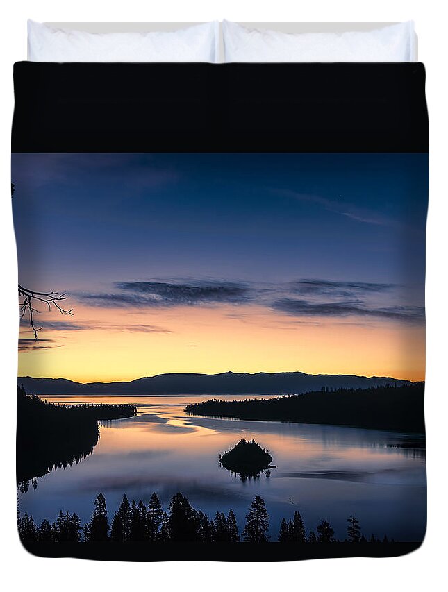 Landscape Duvet Cover featuring the photograph Calm Morning by Maria Coulson