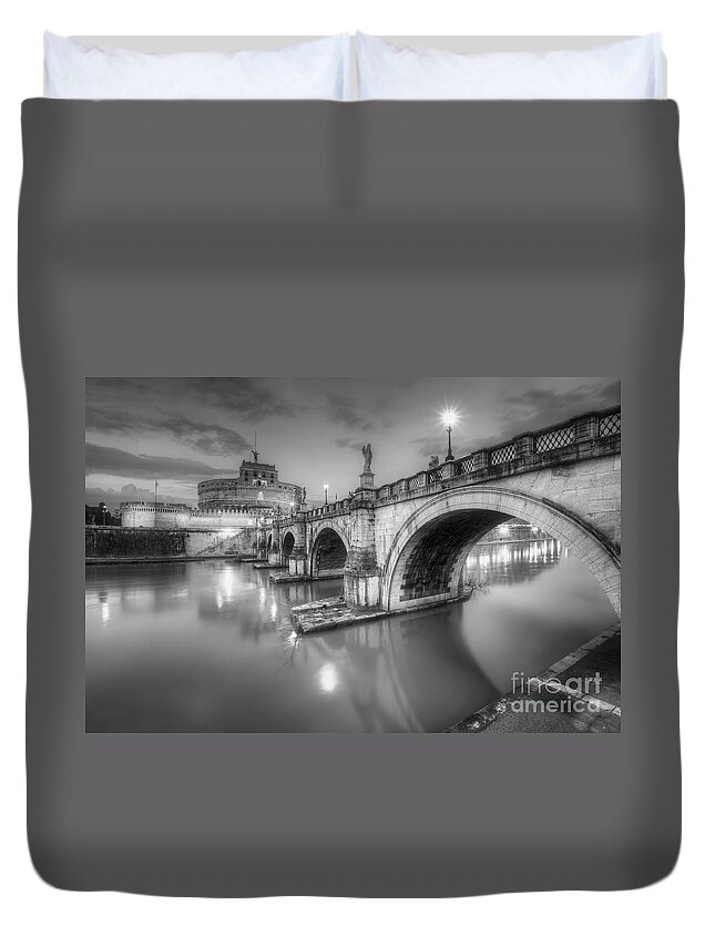 Yhun Suarez Duvet Cover featuring the photograph Castel Sant' Angelo BW by Yhun Suarez