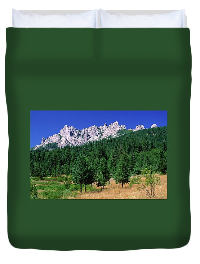 Toughness Duvet Cover featuring the photograph Castle Crags From South by John Elk