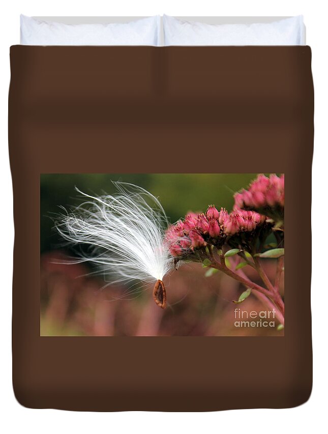  Duvet Cover featuring the photograph Caught in flight by Renee Croushore