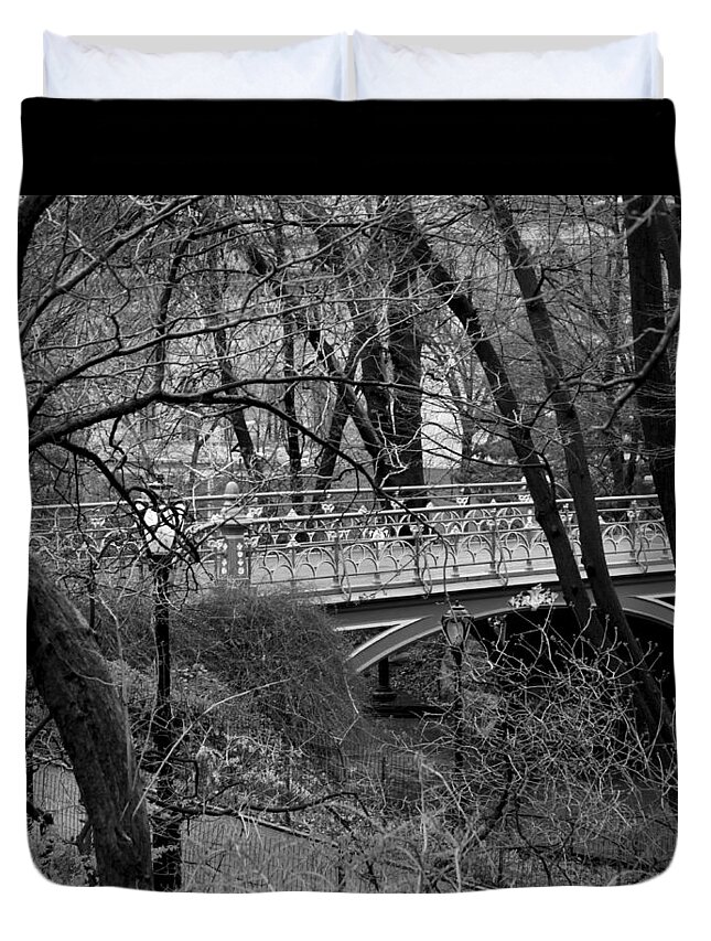 Central Park Duvet Cover featuring the photograph Central Park 2.1 Black and White by Chris Thomas