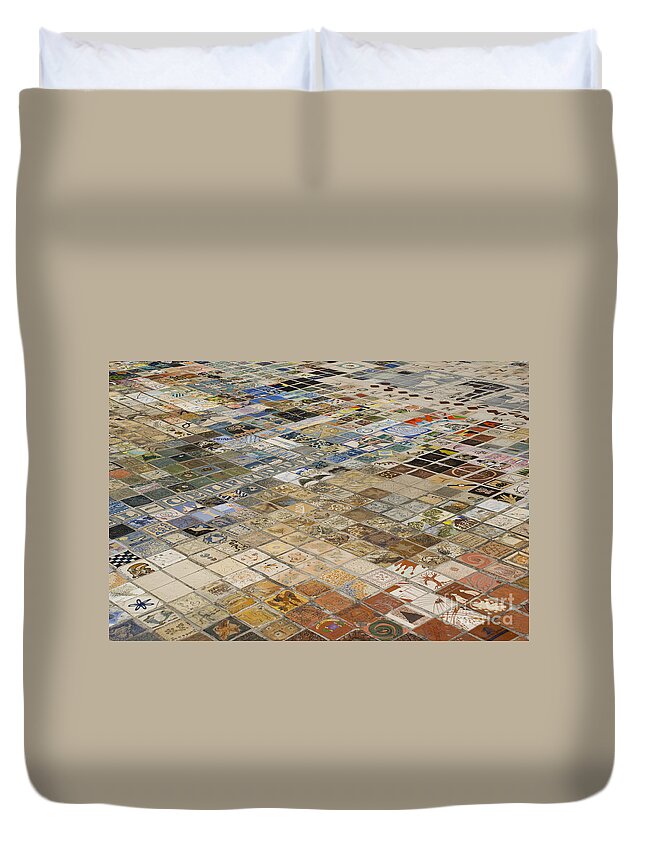 Criccieth Duvet Cover featuring the photograph Chapel of Art by Anne Gilbert