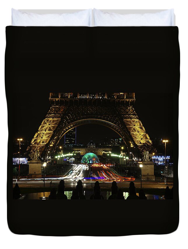 Eiffel Tower Duvet Cover featuring the photograph Christmas in Paris by Brian Kamprath