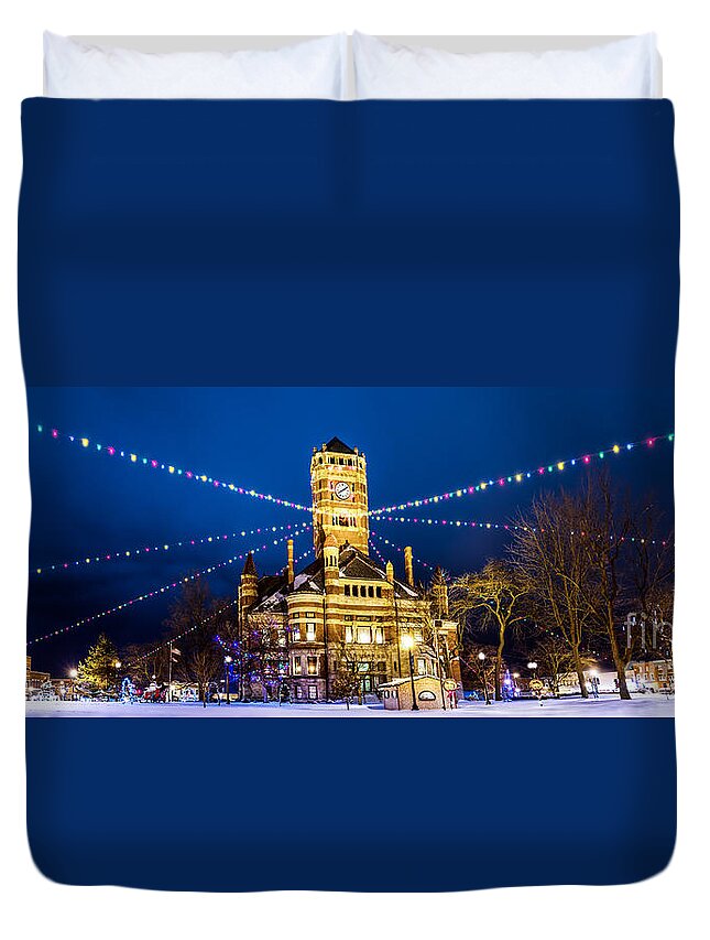  Duvet Cover featuring the photograph Christmas On The Square by Michael Arend