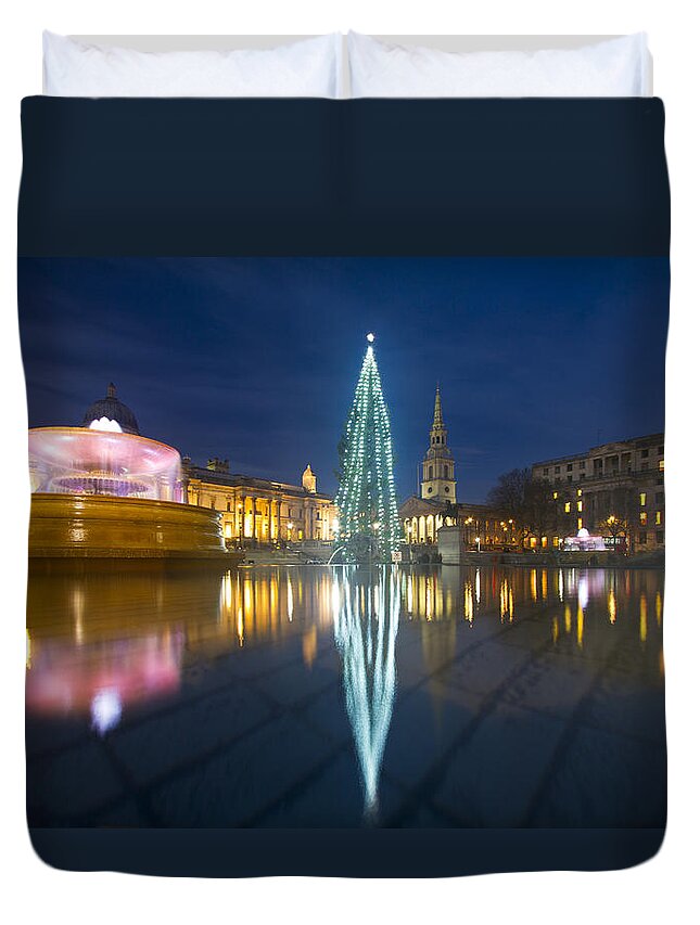 London Duvet Cover featuring the photograph Christmas Tree Trafalgar Square by David French