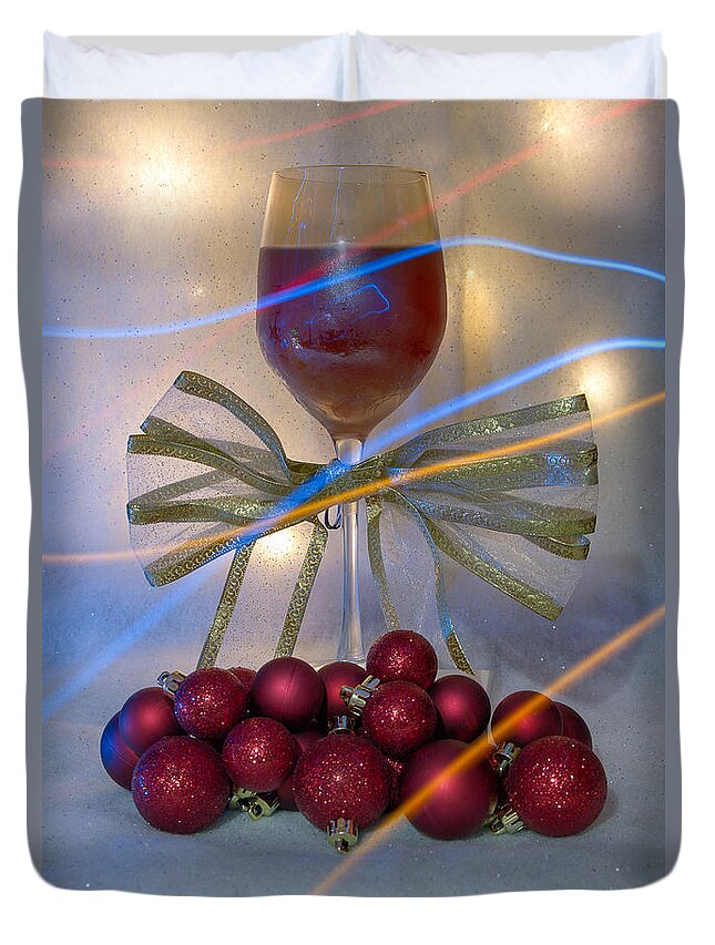 Christmas Duvet Cover featuring the photograph Christmas Wine by Sue Karski