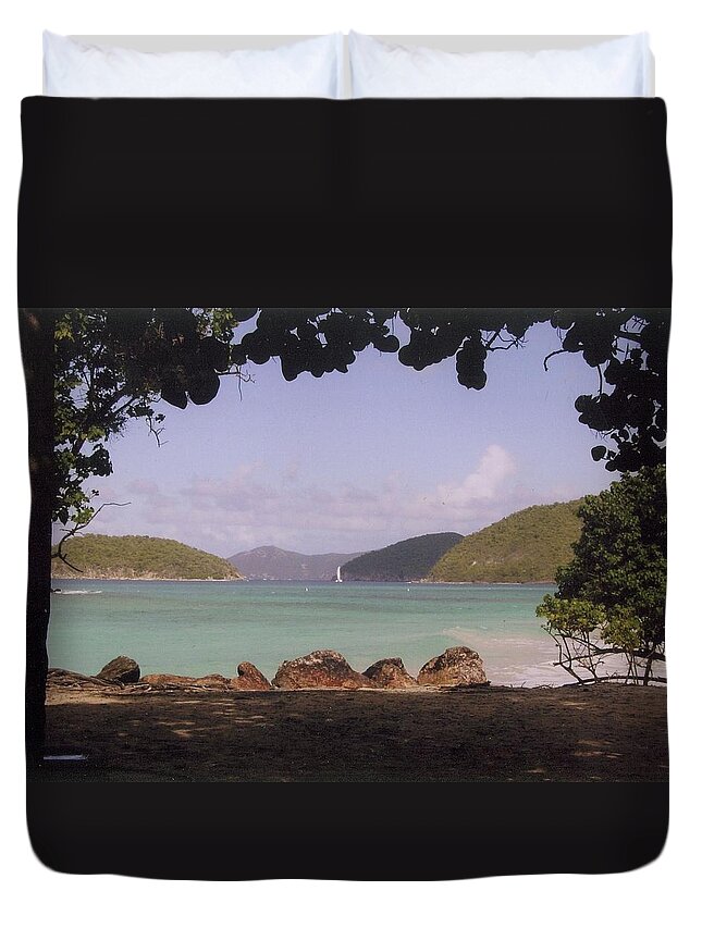 Cinnamon Bay Duvet Cover featuring the photograph Cinnamon bay by Robert Nickologianis
