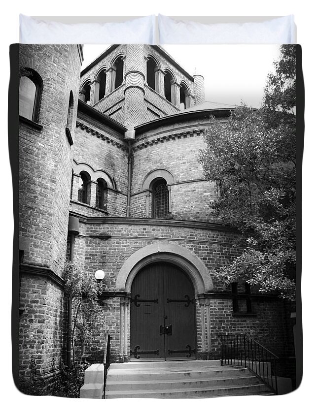 Kelly Hazel Duvet Cover featuring the photograph Circular Church of Charleston SC by Kelly Hazel