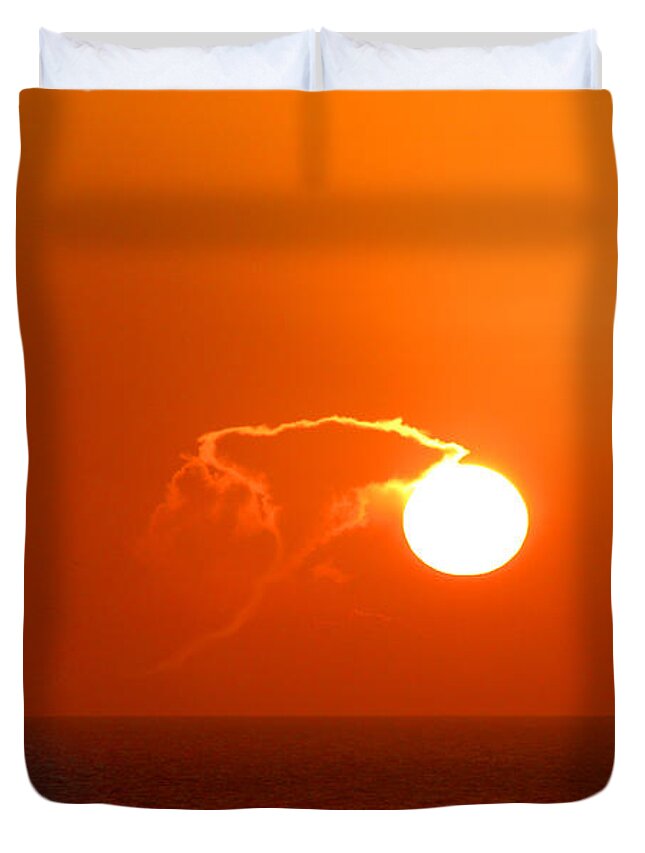 Sunset Duvet Cover featuring the photograph Lassoing the Setting Sun by Mariarosa Rockefeller