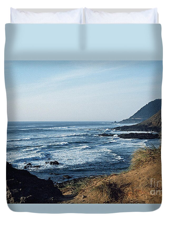 Landscape Duvet Cover featuring the photograph Coastline With Dunes by Earl Johnson
