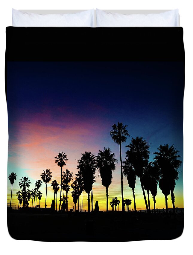 Shadow Duvet Cover featuring the photograph Colors At Sunset by Extreme-photographer