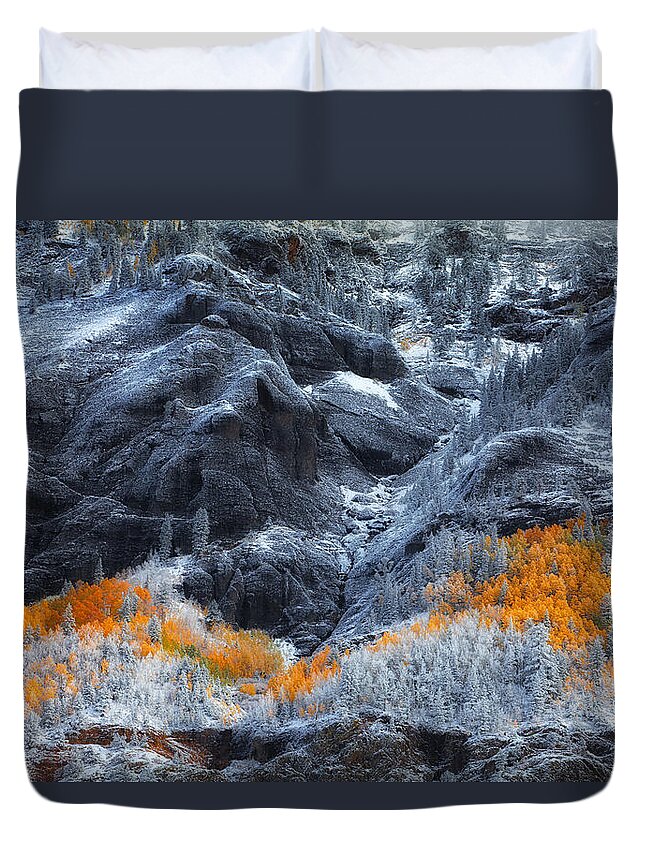 Snow Duvet Cover featuring the photograph Colors on the Hill by Darren White
