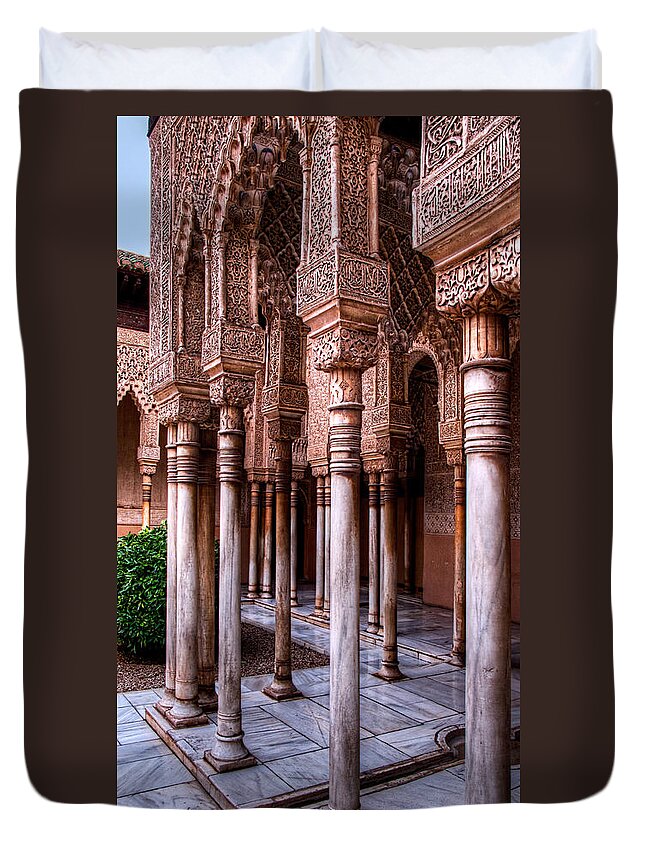 Alhambra Columns Duvet Cover featuring the photograph Columns of the Court of the Lions by Weston Westmoreland