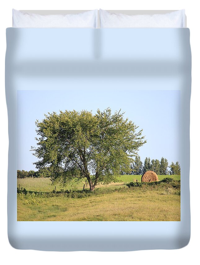 Tree Duvet Cover featuring the photograph Country Scene by Penny Meyers