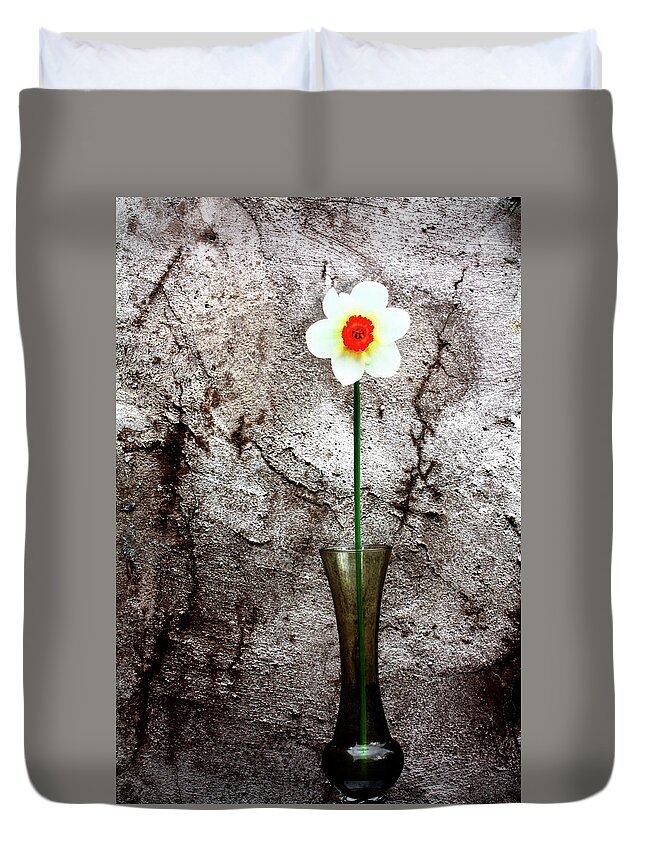 Daffodil Duvet Cover featuring the photograph Daffodil by Gray Artus