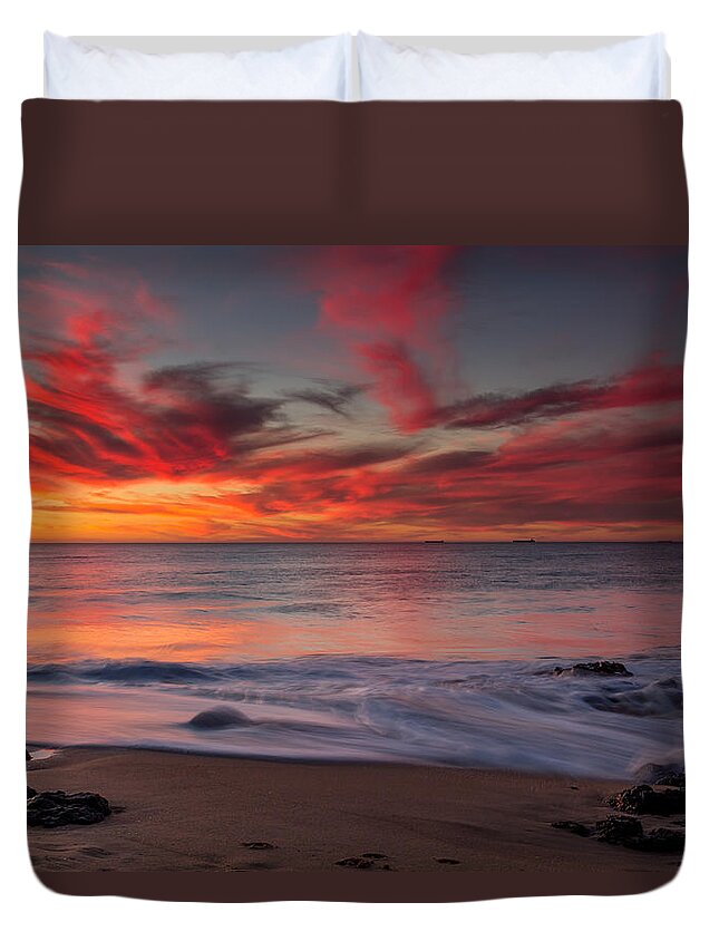 Sunset Duvet Cover featuring the photograph Day Ending by Robert Caddy
