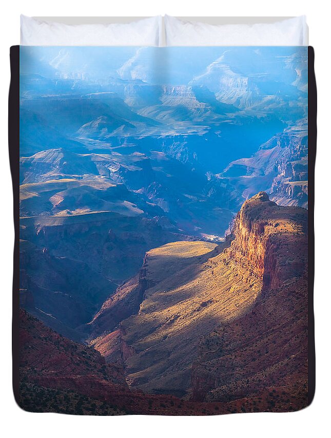 Arizona Duvet Cover featuring the photograph Desert View Fades Into the Distance by Ed Gleichman