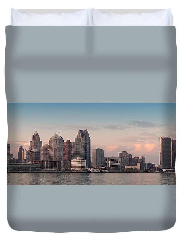 Detroit Duvet Cover featuring the photograph Detroit at dusk by Andreas Freund