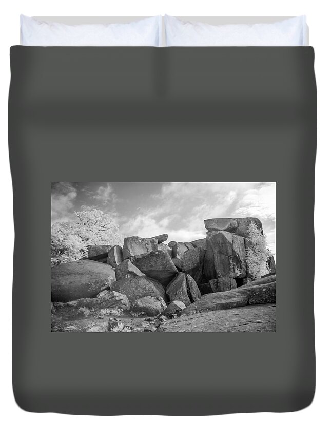 American Civil War Duvet Cover featuring the photograph Devil's Den 0138I by Guy Whiteley