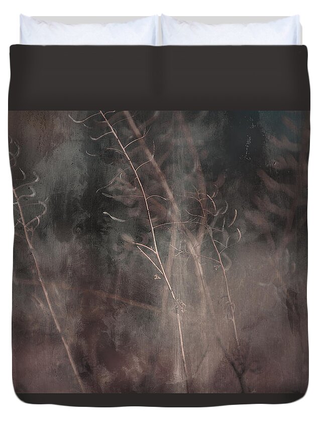 Grass Duvet Cover featuring the photograph Discrete by Mark Ross