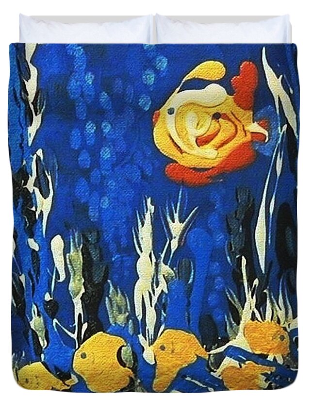 Fish Duvet Cover featuring the painting Drizzlefish by Holly Carmichael