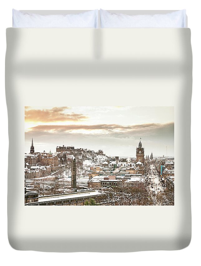 Scenics Duvet Cover featuring the photograph Edinburgh In Winter by Georgeclerk