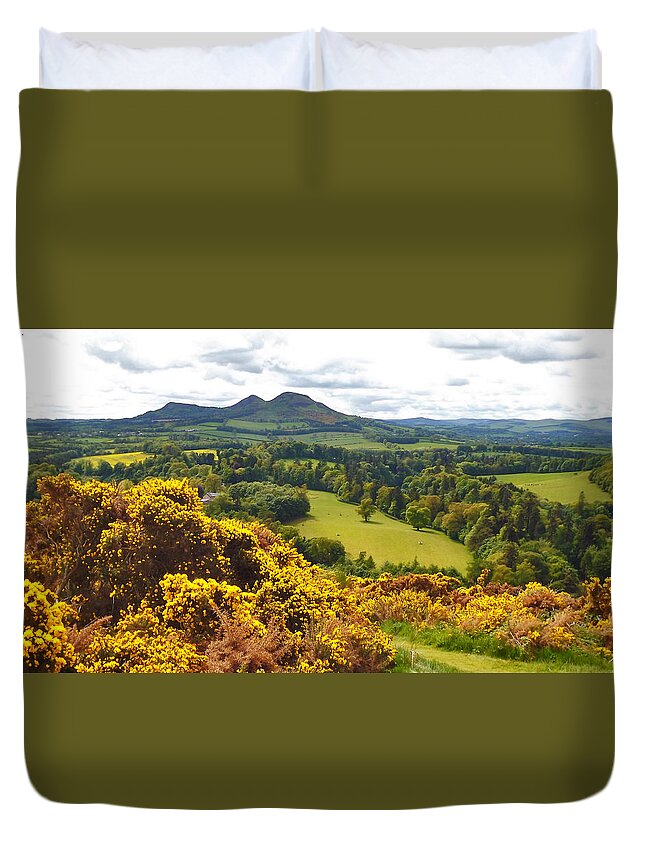 Eildon Hill Duvet Cover featuring the photograph Eildon Hill - three peaks and a valley by Elena Perelman