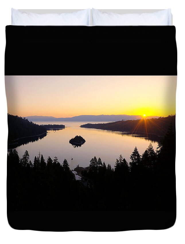 Lake Duvet Cover featuring the photograph Emerald Dawn by Chad Dutson