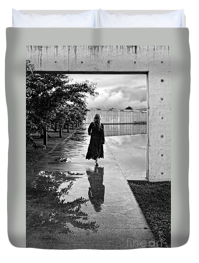 Woman Duvet Cover featuring the photograph Entrance by Casper Cammeraat