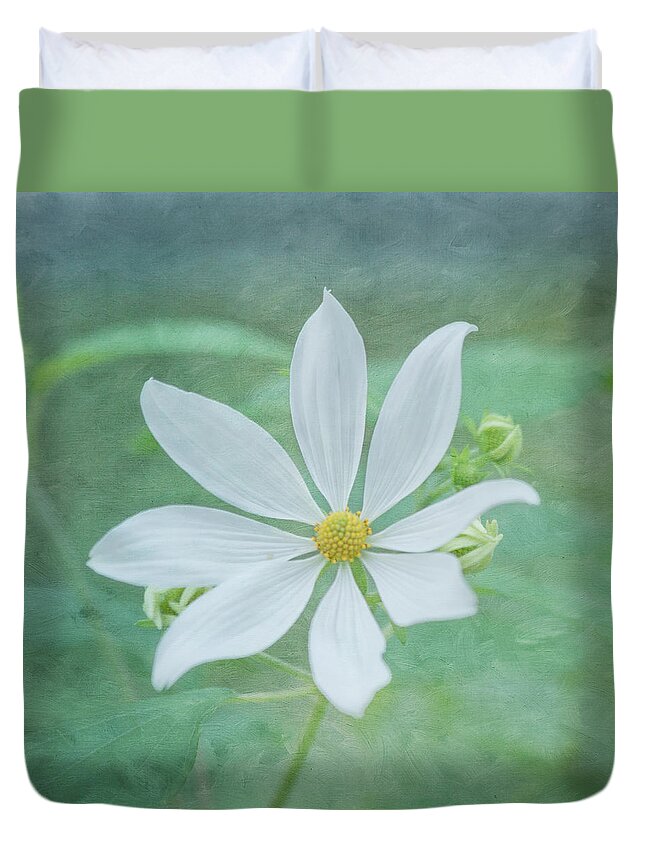 Flower Duvet Cover featuring the photograph Expressions by Kim Hojnacki