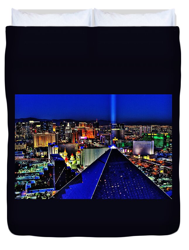 Las Vegas Duvet Cover featuring the photograph Fabulous Las Vegas by Benjamin Yeager