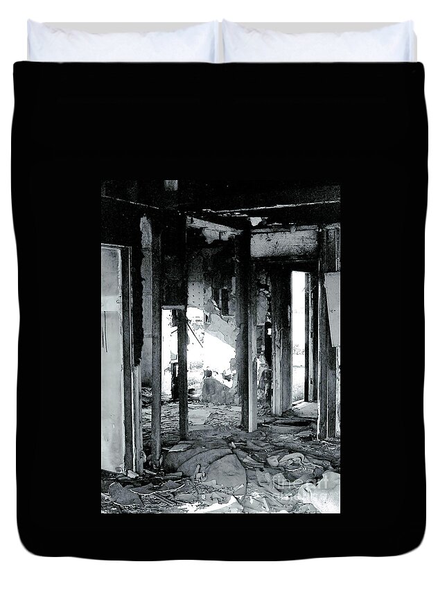 Ruin Duvet Cover featuring the photograph Fallen by Rory Siegel