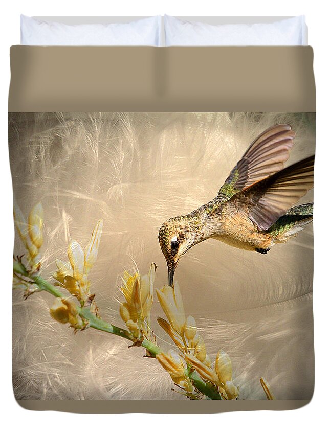 Black-chinned Hummingbird Duvet Cover featuring the photograph Feathers by Donna Kennedy