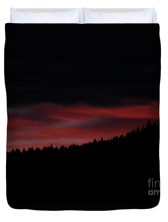 Sunrise Duvet Cover featuring the photograph Fire in the Sky by Ann E Robson