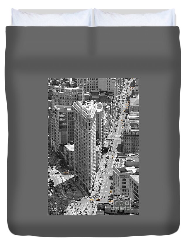 New_york Duvet Cover featuring the photograph Flatiron Building by Randi Grace Nilsberg