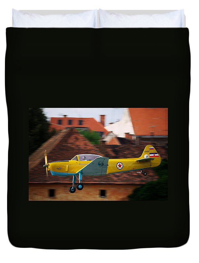 Fly Duvet Cover featuring the photograph Flying low by Ivan Slosar