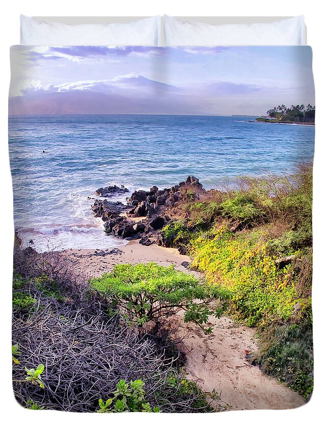 Hawaii Duvet Cover featuring the photograph Four Seasons 125 by Dawn Eshelman