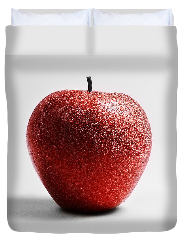 Science Duvet Cover featuring the photograph Fresh Fruit, Rome Beauty Apple by Science Source