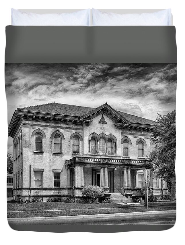 Masonic Duvet Cover featuring the photograph Gainesville 41 by Howard Salmon