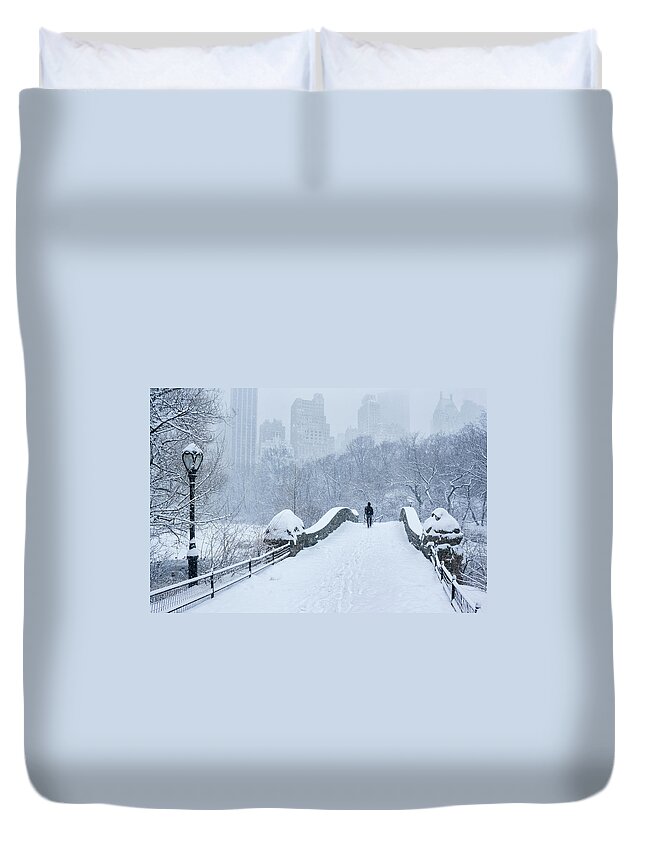 Elevated Walkway Duvet Cover featuring the photograph Gapstow Bridge Central Park Snowstorm by Matejphoto