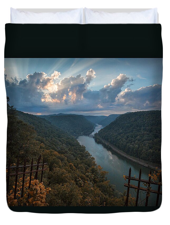 Early Autumn Color Overlooking The New River At Hawk's Nest State Park In Ansted Duvet Cover featuring the photograph Gateway to Autumn by Jaki Miller