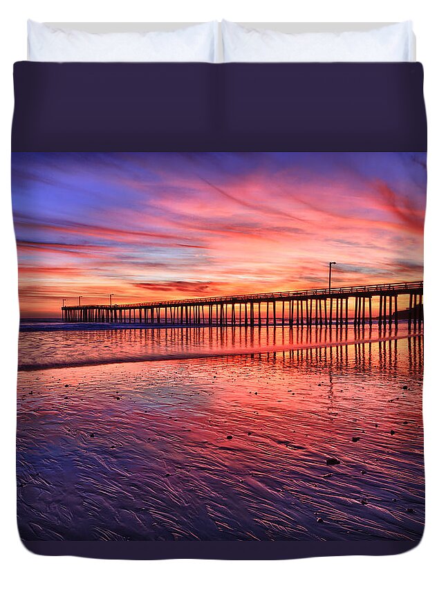 Cayucos Duvet Cover featuring the photograph Grand Finale by Beth Sargent