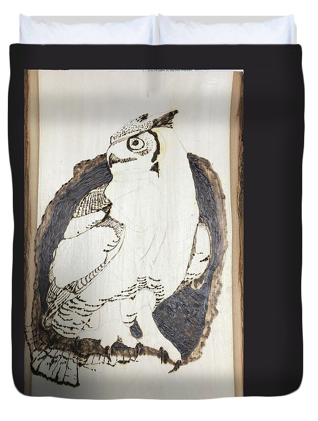 Bird Paintings Duvet Cover featuring the digital art Owl, Great Horned by Terry Frederick