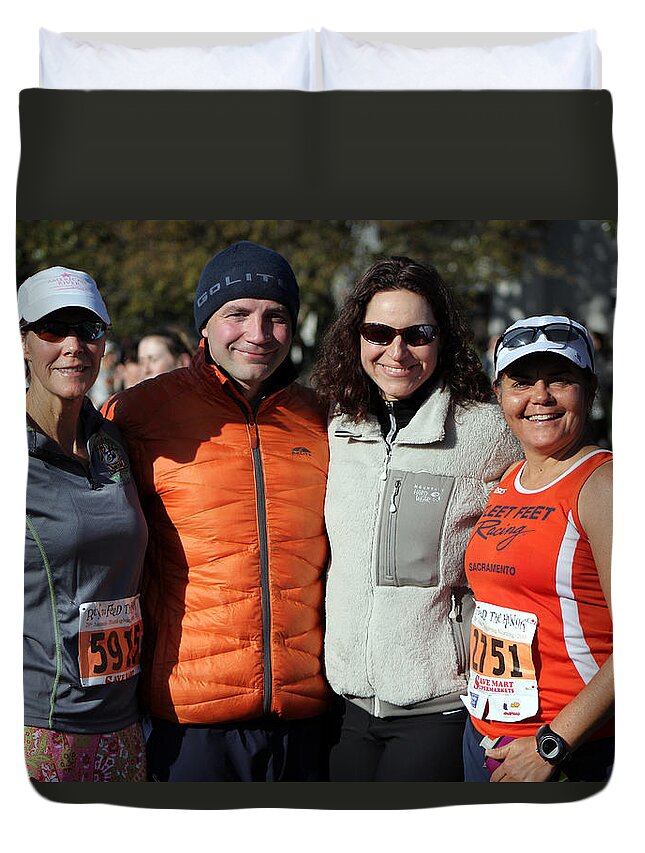 Run To Feed The Hungry 2013 Duvet Cover featuring the photograph Group by Randy Wehner