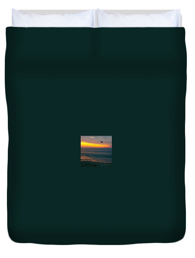 Sunrise Duvet Cover featuring the photograph Gull Glory by Justin Connor